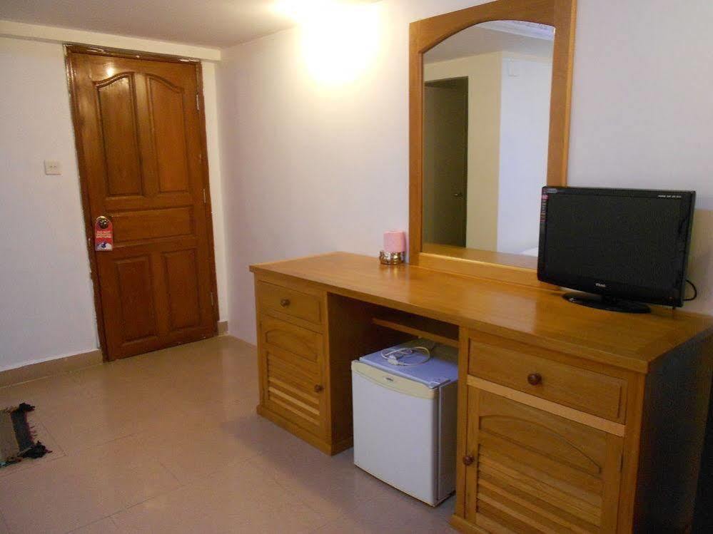 One Stop Hostel Πνομ Πενχ Εξωτερικό φωτογραφία