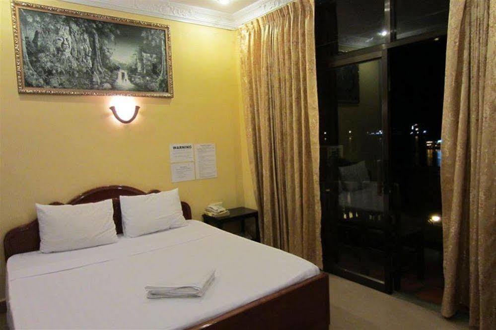 One Stop Hostel Πνομ Πενχ Εξωτερικό φωτογραφία