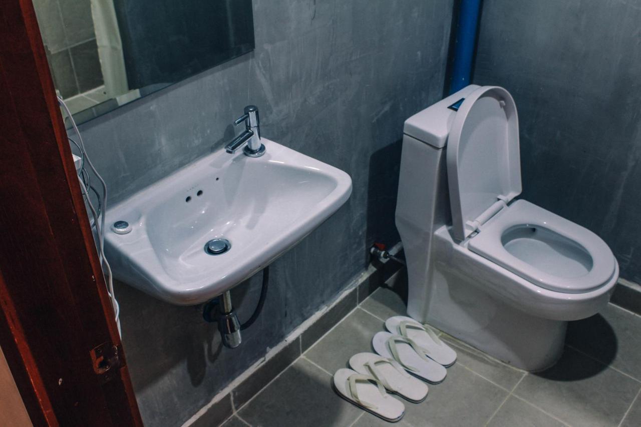 One Stop Hostel Πνομ Πενχ Εξωτερικό φωτογραφία